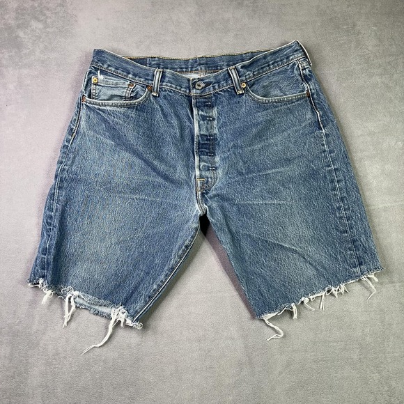 Levi's 501 Jean Shorts Mens W40 Blue Button Fly Raw Hem Cutoff Distressed - Picture 1 of 14